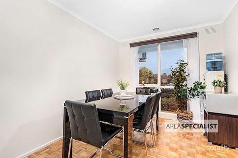Property photo of 1 Fernhurst Close Keysborough VIC 3173
