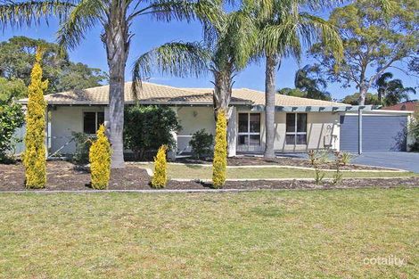 31 Akebia Way, Forrestfield, WA 6058