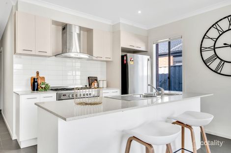 Property photo of 10 Highfield Drive Mickleham VIC 3064