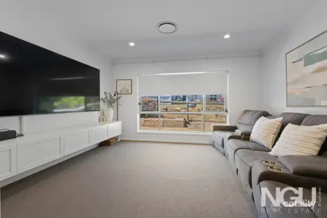 Property photo of 21 Riversleigh Court Karalee QLD 4306