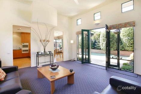 Property photo of 10 Lurnea Road Glen Iris VIC 3146
