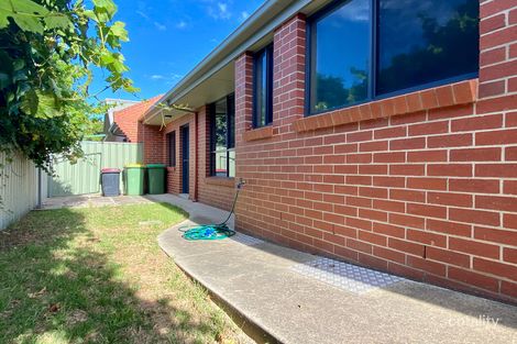 2/425 Prune St, Lavington, NSW 2641