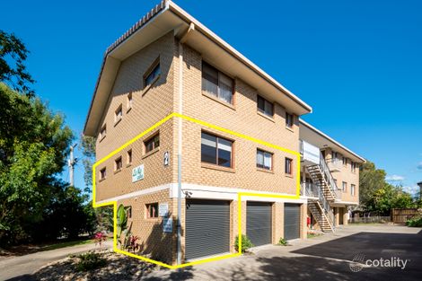 2/2 Nalla Ct, Palm Beach, QLD 4221