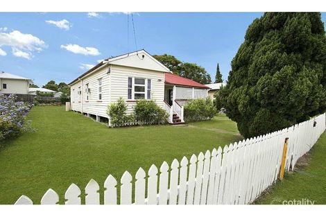 154a South Station Rd, Silkstone, QLD 4304