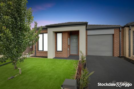 Property photo of 7 Pearce Way Weir Views VIC 3338