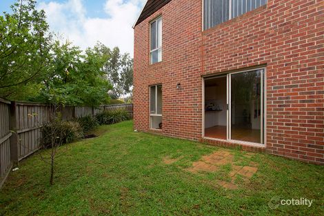 Property photo of 1/2-6 Jerilderie Drive Berwick VIC 3806