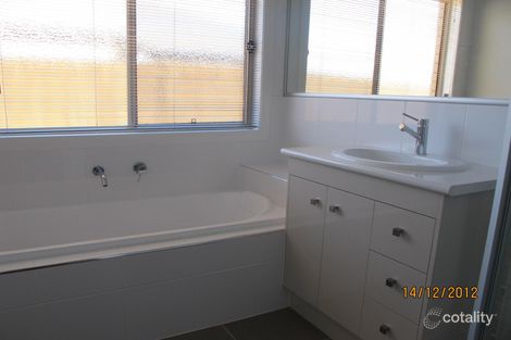 Property photo of 1/33 Riley Peter Place Cleveland QLD 4163
