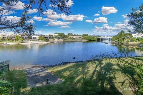 Property photo of 4 De Haviland Avenue Benowa QLD 4217