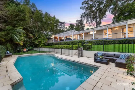 Property photo of 2 Windsor Place St Ives Chase NSW 2075
