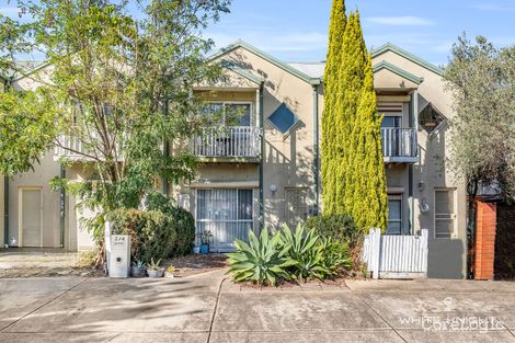 Property photo of 2/4 Camphora Place St Albans VIC 3021