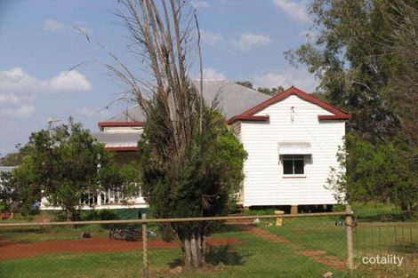26 Campbell St, Oakey, QLD 4401
