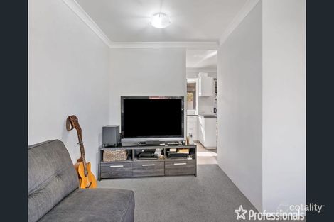 Property photo of 7 Golden Crescent High Wycombe WA 6057