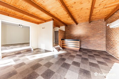 Property photo of 4 Amanda Court Melton VIC 3337