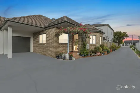 Property photo of 3/127 Old Kent Road Greenacre NSW 2190