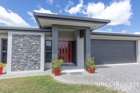 Property photo of 20 Dandaloo Close Mareeba QLD 4880