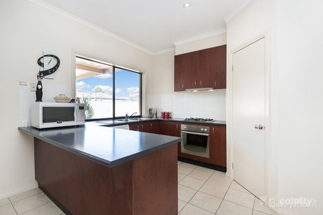Property photo of 17 Alexander Close Strathfieldsaye VIC 3551