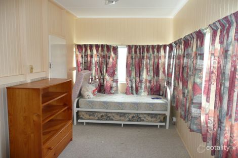 Property photo of 23 Roseberry Parade Wynnum West QLD 4178