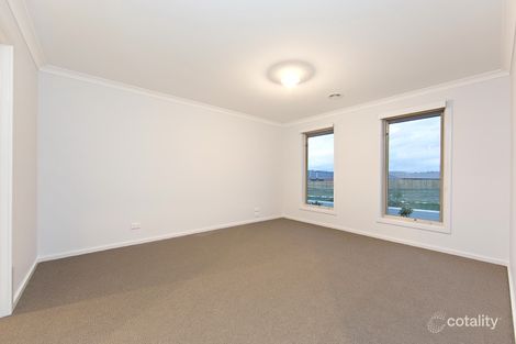 Property photo of 8 Serpells Way Cranbourne East VIC 3977