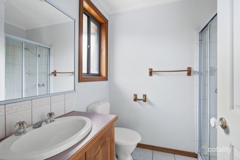 Property photo of 20 Halbert Street Wendouree VIC 3355