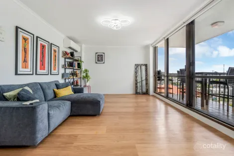 Property photo of 31/89 Thorn Street Kangaroo Point QLD 4169