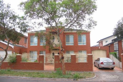 15 Dantum Gr, Braybrook, VIC 3019