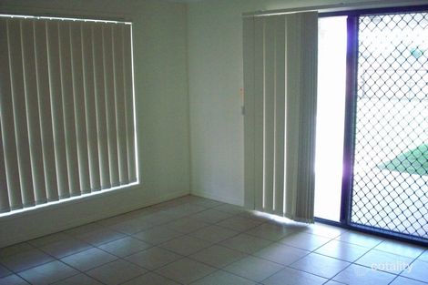 Property photo of 13 Blake Court Thabeban QLD 4670