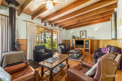 Property photo of 4-6 Tinamba-Seaton Road Tinamba VIC 3859