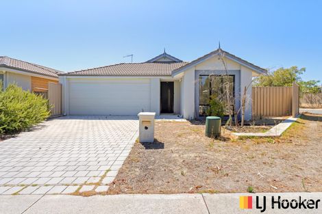 34 Pickering Ave, Parmelia, WA 6167