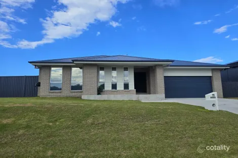 11 Wulaaran Cl, Macksville, NSW 2447
