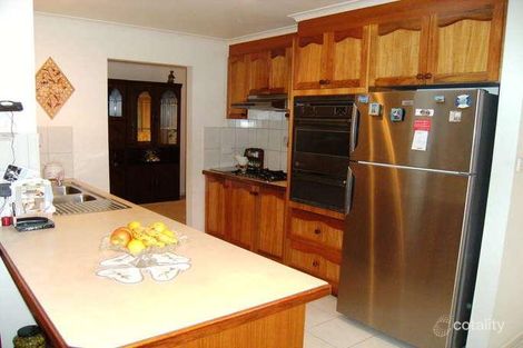 Property photo of 11 Edward Freeth Drive Endeavour Hills VIC 3802