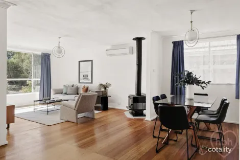 Property photo of 17 Ross Smith Crescent Scullin ACT 2614