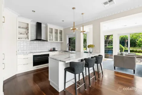 Property photo of 49 Flinders Way Griffith ACT 2603