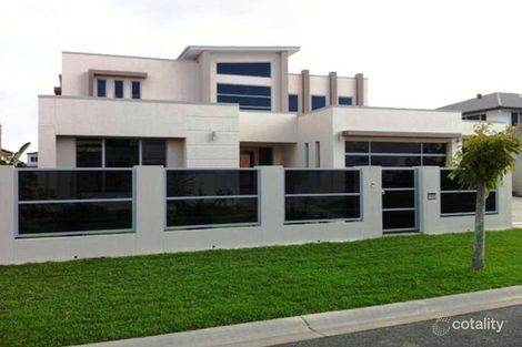 3 Middle Quay Dr, Biggera Waters, QLD 4216