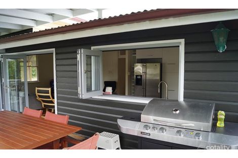 Property photo of 74 Jubilee Terrace Bardon QLD 4065