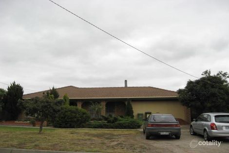 104 Reservoir Rd, Sunbury, VIC 3429