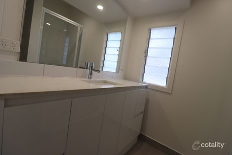 Property photo of 25 Cunningham Street Torquay QLD 4655