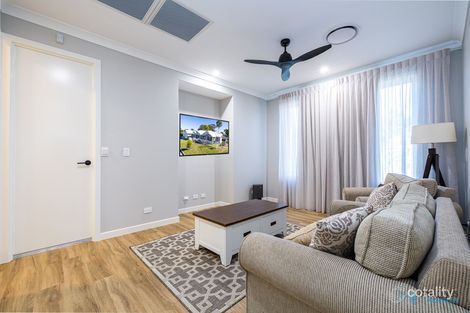 Property photo of 23 Mountjoy Terrace Wynnum QLD 4178