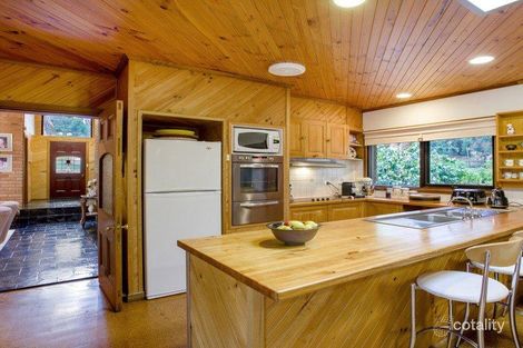 Property photo of 32 Cheniston Road Mount Macedon VIC 3441