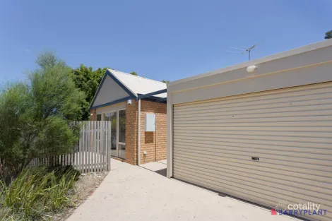 6 Boronia Ct, Cowes, VIC 3922