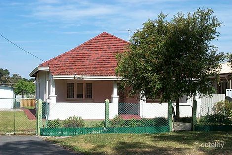 18 Hampton Sq E, Morley, WA 6062