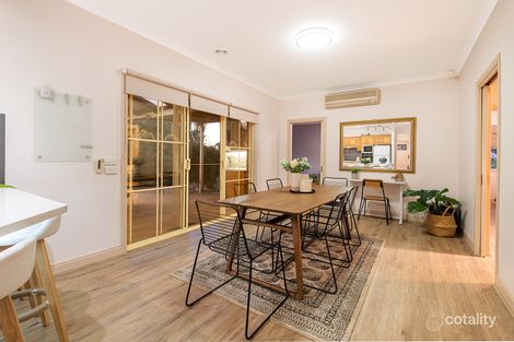 Property photo of 16 Manhatten Terrace Rowville VIC 3178