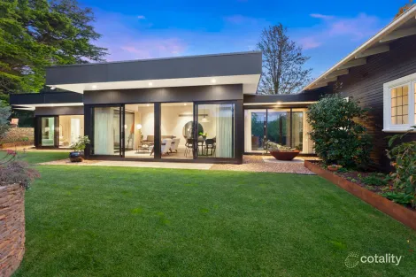 Property photo of 10 Blackheath Street Leura NSW 2780