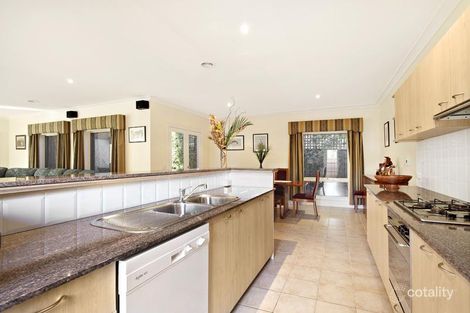 Property photo of 2/36A Holyrood Street Hampton VIC 3188
