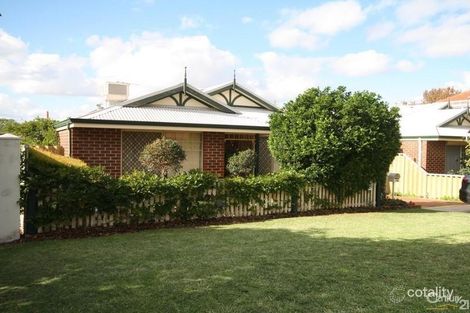 18 Gloucester St, Victoria Park, WA 6100