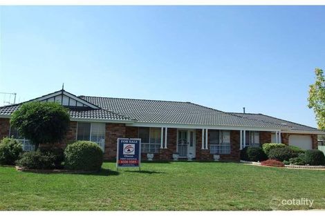 18 Brennan Cres, Oberon, NSW 2787