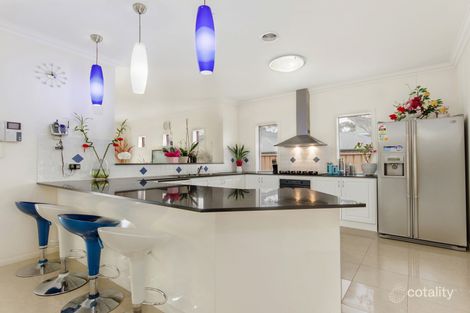 Property photo of 2 Clarian Street Cairnlea VIC 3023
