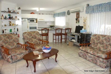 Property photo of 8 Rosegum Rise Regents Park QLD 4118