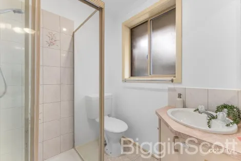 Property photo of 2/8 Lloyd Street Mont Albert North VIC 3129