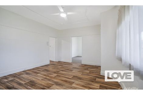 Property photo of 111 First Street Boolaroo NSW 2284