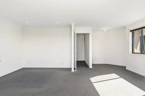 Property photo of 21 Mariners Crescent Banora Point NSW 2486